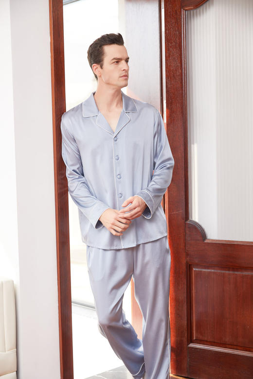 【直发】美标真丝长袖男套装 商品图1