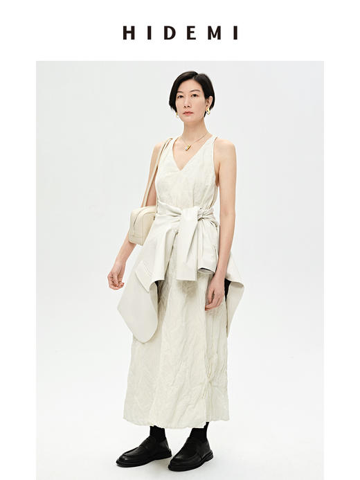HIDEMI 褶皱工艺极简露背设计感连衣裙 商品图9