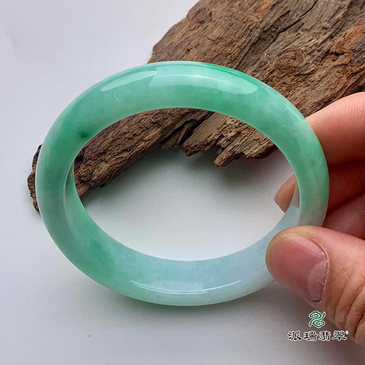 派瑞翡翠 翡翠手镯 糯种 绿色 商品图2