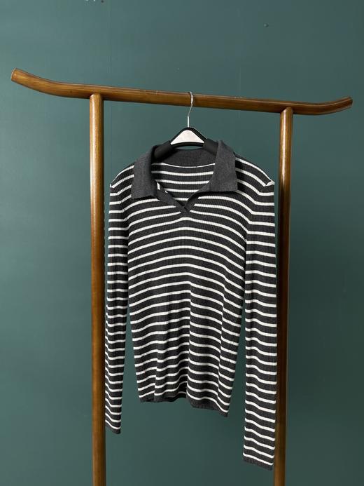 衣柜必不可少的经典条纹针织衫！yi线品牌代工厂定制 2022新款女春季薄款早春短款修shen显瘦外穿 内搭设计感V领polo领撞色 ins套头条纹衫 小清新 复古风 日韩风 通勤风 四季款单品！ 商品图4