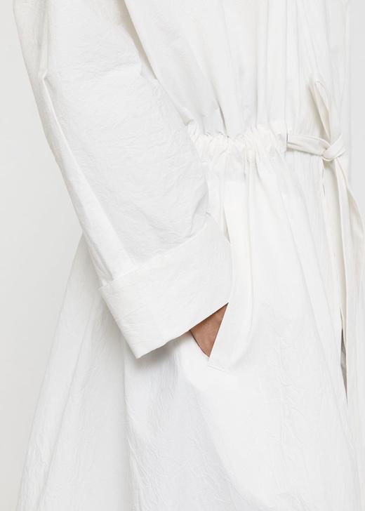 TOTEME  白色/黑色纸棉抽绳长风衣 商品图5