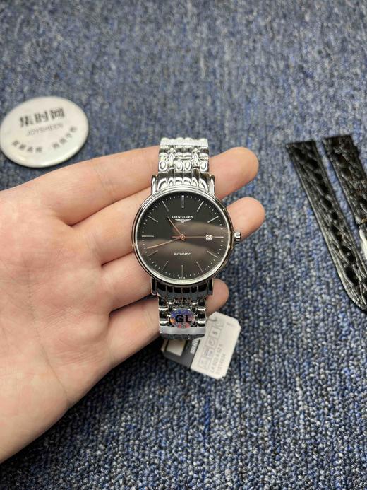新款40mm 浪琴瑰丽系列 男士腕表
搭载改新款Cal.L888 商品图0