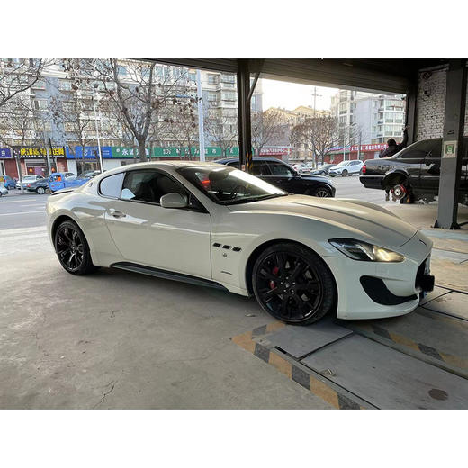 玛莎拉蒂	GranTurismo 4.7L Sport F1 【长租-北京】 商品图3