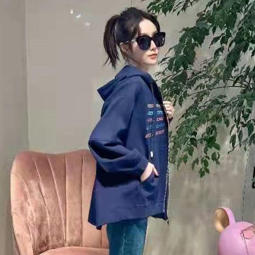 法米拉 女大装上衣 A1C0AFE22560 商品图1