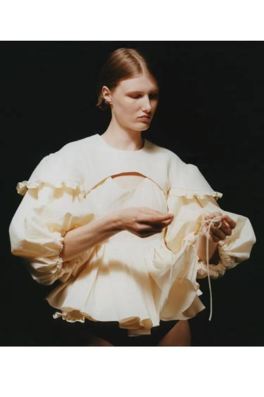 Ashlyn  象牙白BRIGITTA宫廷袖短上衣 商品图5