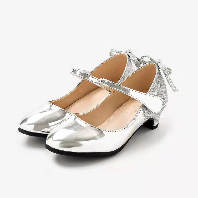 PureShare 亮面银色小高跟皮鞋