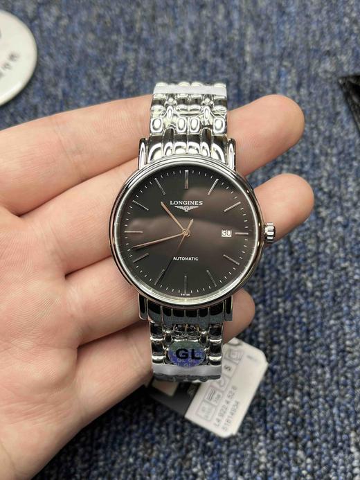 新款40mm 浪琴瑰丽系列 男士腕表
搭载改新款Cal.L888 商品图1