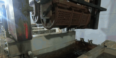 雨刷到底是如何炼成的？小威带你去工厂亲自造一对雨刷