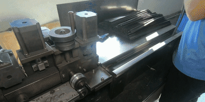 雨刷到底是如何炼成的？小威带你去工厂亲自造一对雨刷