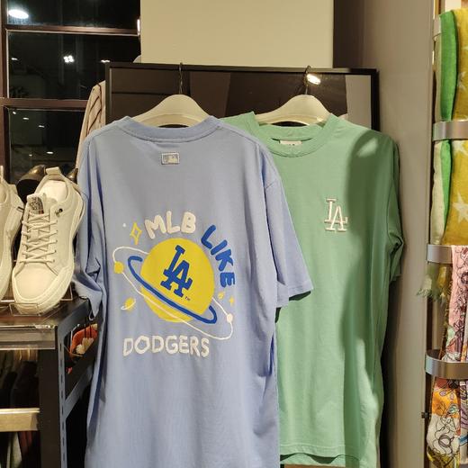 男车花圆领短T 商品图0