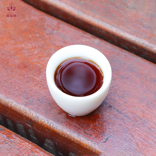 普盛号 秋逢 2010年景迈古树熟茶200g手掰茶饼 礼盒装 商品图2