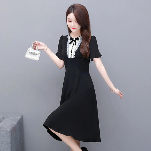 YWE 11118蕾丝拼接连衣裙修身显瘦气质大码A字裙 商品图1