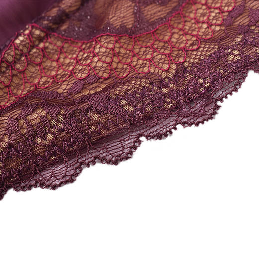 【秒杀品不退不换】W1688-1皇家丽美大胸显小薄款文胸无钢圈全罩杯内衣 商品图4