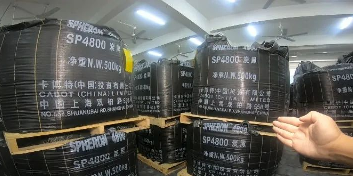 雨刷到底是如何炼成的？小威带你去工厂亲自造一对雨刷