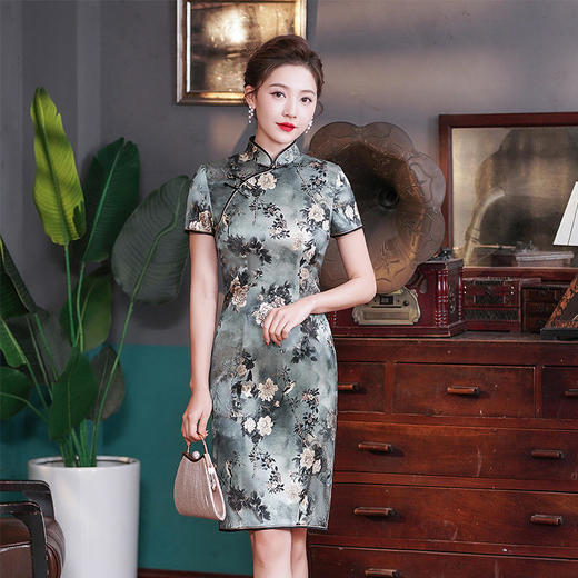 【WXG】2022年新款真丝旗袍桑蚕丝复古夏季短款女改良日常年轻款高端气质 商品图0