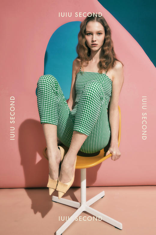 IUIU SECOND 春夏时装尖头方扣单鞋 商品图0