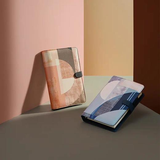 万事利-莫奈印象 双面印花中方巾/充电笔记本 100%桑蚕丝 商品图1