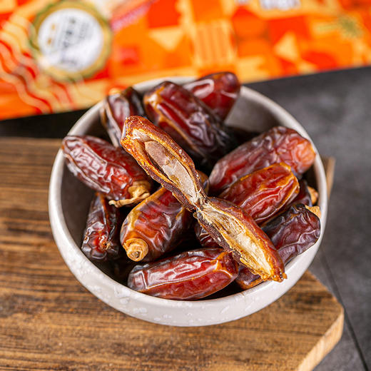 【好吃停不下来】心疆果巴沙特椰枣、无花果干、土耳其杏脯、杏包仁 商品图1