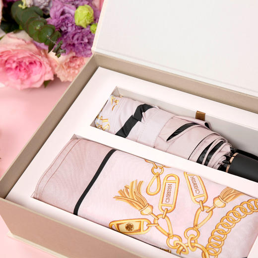 万事利-凡尔赛 双面印花中方巾63*63cm 100%桑蚕丝 商品图1