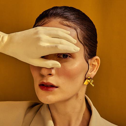 北京仓｜Paola Vilas-Elle Eugenia-人体 雕塑 耳环［巴西设计师］ 商品图1