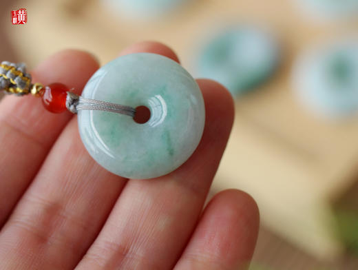 天然翡翠平安扣吊坠 配精美挂绳 商品图3