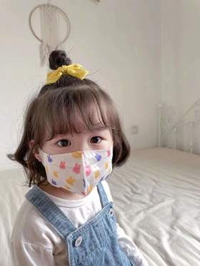 可爱宝贝当然要戴可爱的口罩呀
