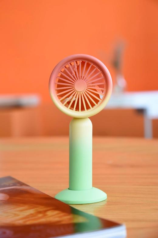 艺轩迷你渐变色系手持风扇（2色）	YS2241 6*4*15CM 商品图1