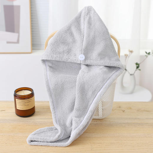 老米优品 / 软软糯糯的干发帽！《日式无印吸水速干浴帽》双层珊瑚绒材质，吸水性好，面料又厚又柔软，摸起来软fufu的，特别适合冬天用。 商品图6