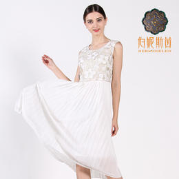 【伯妮斯茵】172S182--白色连衣裙--几何奎罗--《太阳之子--印加》