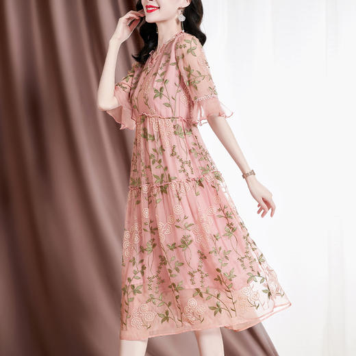 清新舒适，妈妈装桑蚕丝绣花连衣裙SM-82297391 商品图2