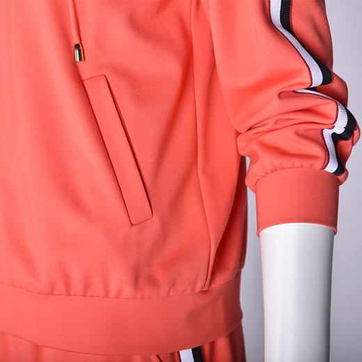 圣三利女装纯色连帽款休闲上衣SL321A12 商品图4