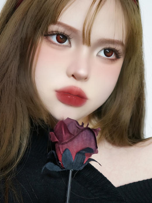 【大直径日抛】 猩红女巫carecon | 大直径14.5，着色13.9 |  【同品牌多盒更划算，完整选款色板在详情页里哟 92一盒 149两盒 259四盒 】红色美瞳 商品图5