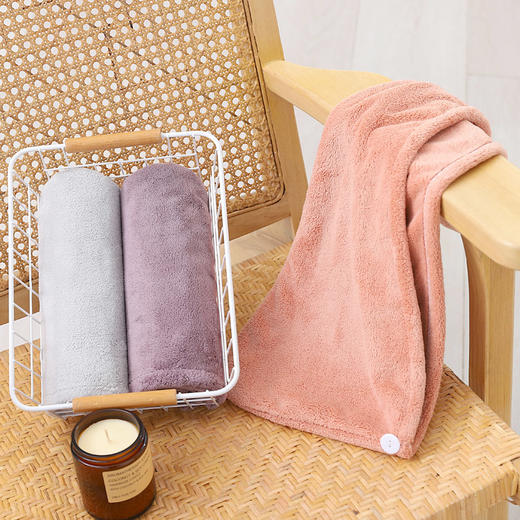 老米优品 / 软软糯糯的干发帽！《日式无印吸水速干浴帽》双层珊瑚绒材质，吸水性好，面料又厚又柔软，摸起来软fufu的，特别适合冬天用。 商品图10