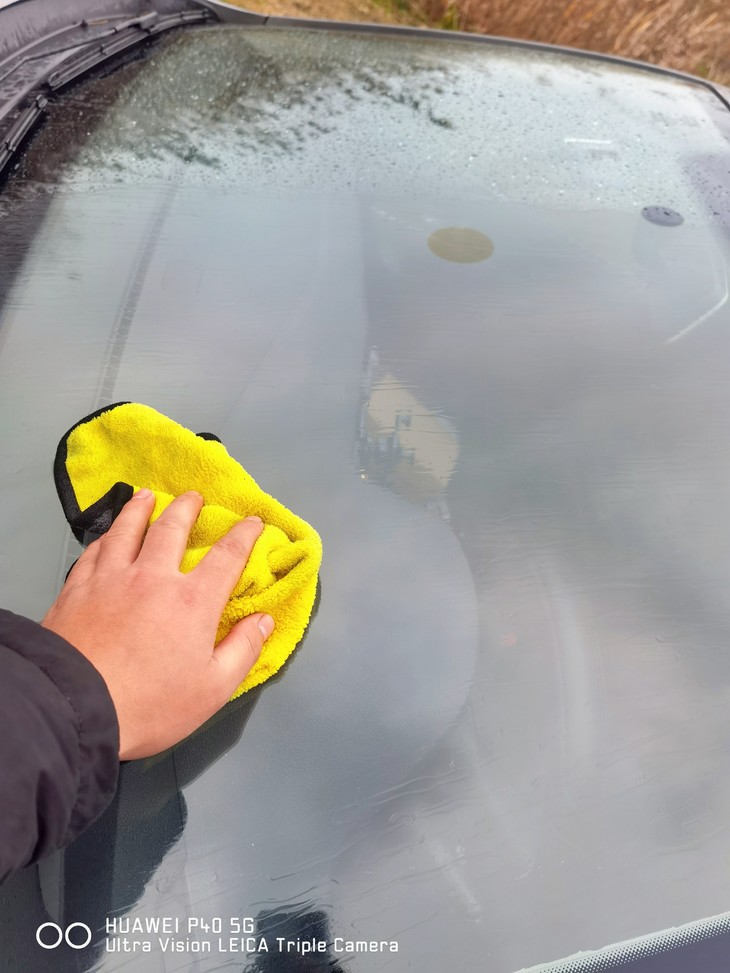 挡风玻璃油膜去除好帮手'油膜去除剂'