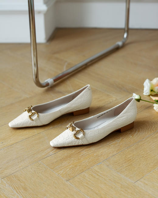 IUIU SECOND 春夏牛皮立体压纹单鞋舒软套包鞋 商品图8