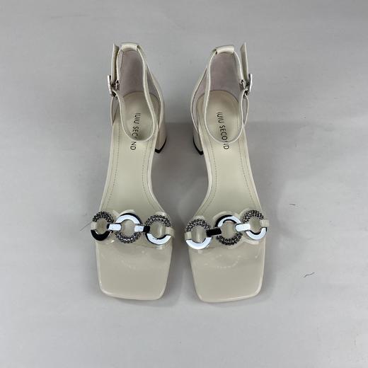 IUIU SECOND夏季时尚扣式牛漆方头中跟凉鞋 商品图2