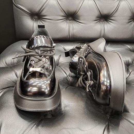 LFGJ 5246  头层牛皮青年设计师系列白色黑色镂空可拆卸绑带厚底鞋 商品图8