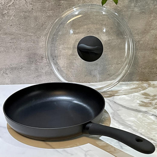 阿米尔 黑色小球锅&汤锅  设计师全款料理神器，煎炒焖煮炖样样精通，极速烹饪让做饭更简单！ 商品图4