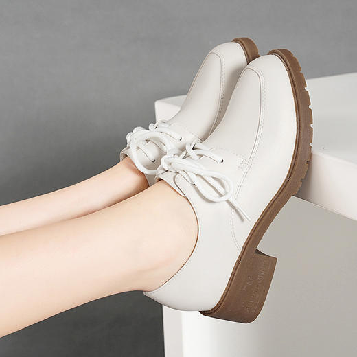 2022年新款春季百搭粗跟圆头英伦风小皮鞋女  LXHX622 商品图2