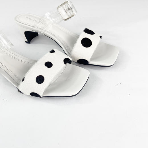 IUIU SECOND夏季时尚波点元素牛皮中跟拖鞋 商品图1