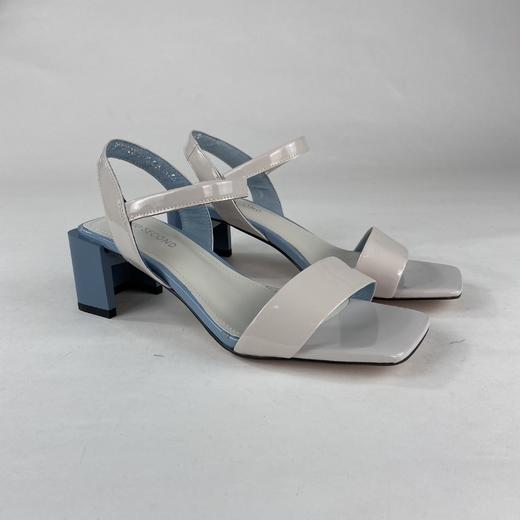 IUIU SECOND夏季简约元素方头中跟凉鞋 商品图2