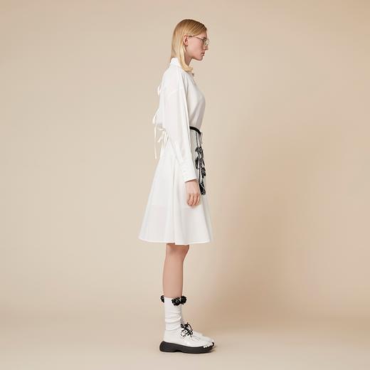 牡丹定位花绣花白色压褶半裙 商品图3