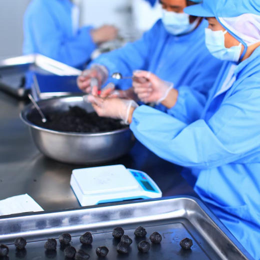 【九蒸九晒黑芝麻丸】历时至少18天九蒸九晒黑芝麻按古法制作 非烘干研磨粉 无添加任何廉价料 无任何添加剂 商品图6