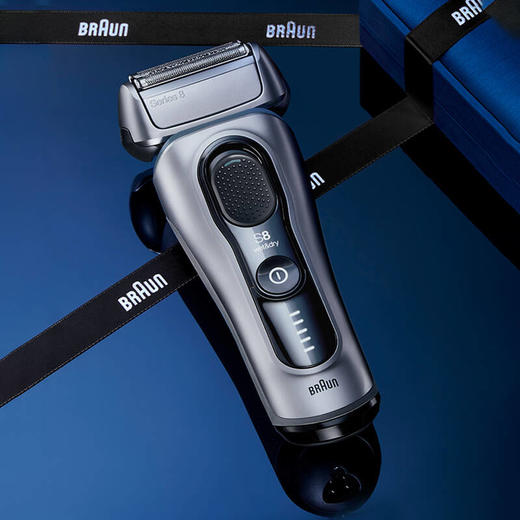 博朗德国进口男士往复式电动剃须刀 8系升级款声波电动剃须刀8567CC 商品图3