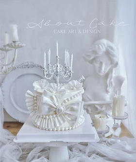 复古气质蝴蝶结烛台