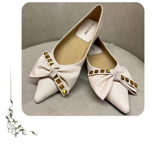 IUIU SECOND 2022春夏舒软新通勤系列尖头蝴蝶结平底单鞋 商品图5