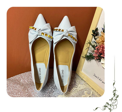 IUIU SECOND 2022春夏舒软新通勤系列尖头蝴蝶结平底单鞋 商品图3