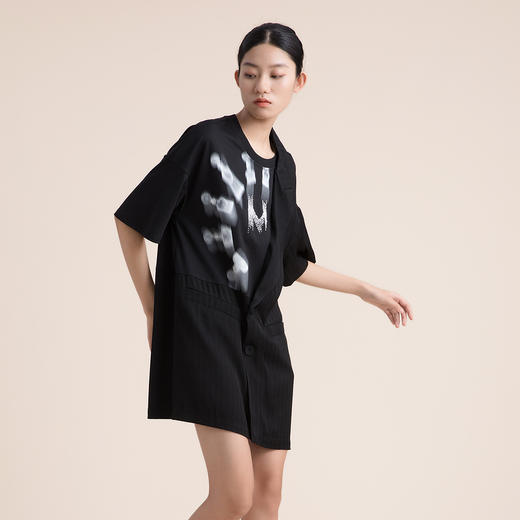 谜底2022夏季新款小众设计结构拼接宽松圆领短袖连衣裙222ML0524 商品图1