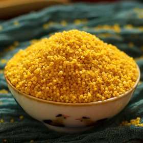 农家黄小米、今年新米，煮粥出油