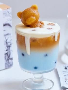 乐萃杯 | 小熊蝶豆花冷萃拿铁